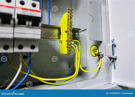 grounding bar in junction box|grounding wire for metal box.